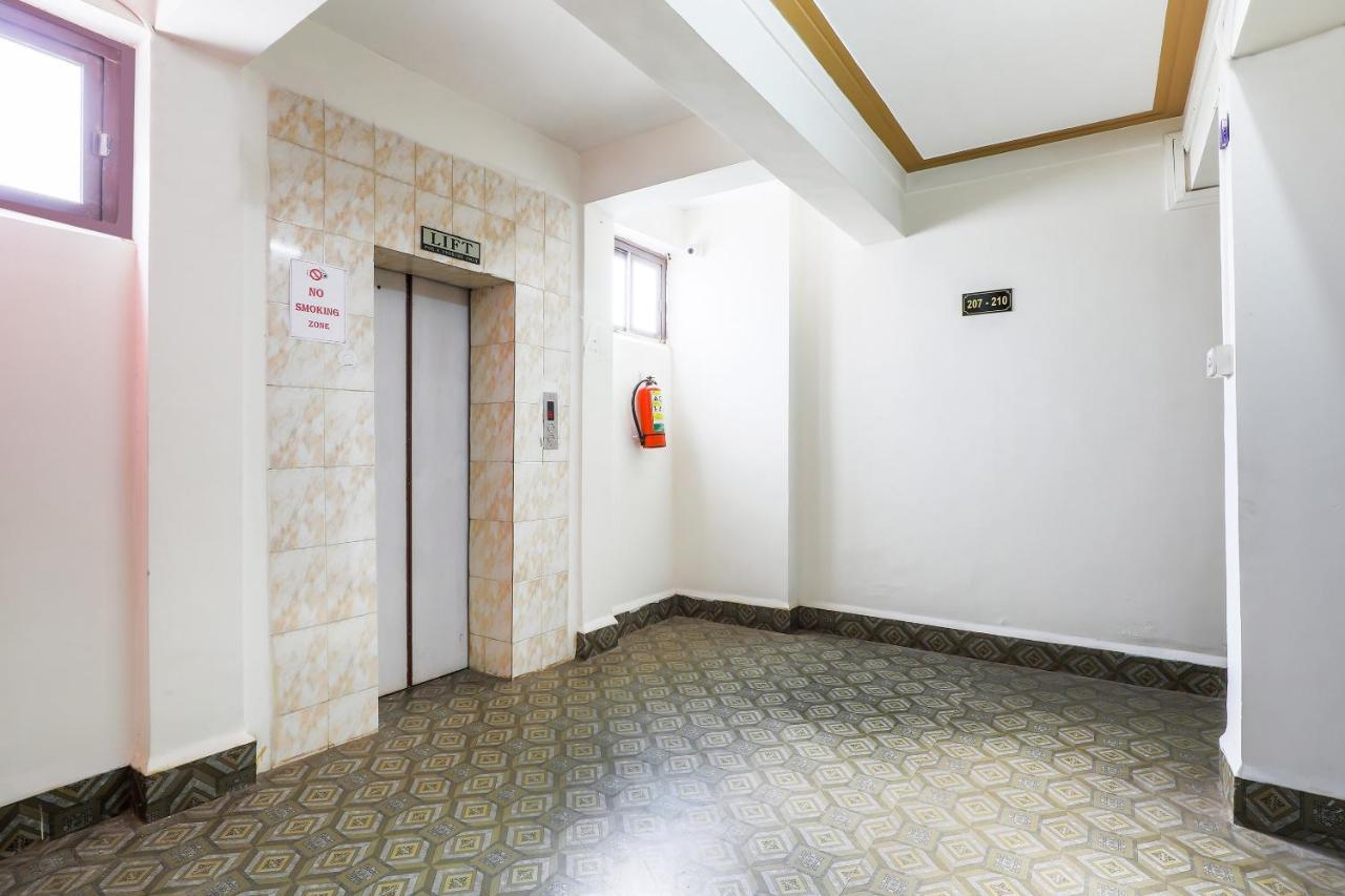 SPOT ON 37412 Hotel Priti International Mapusa Esterno foto