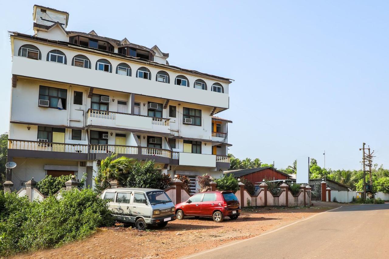 SPOT ON 37412 Hotel Priti International Mapusa Esterno foto