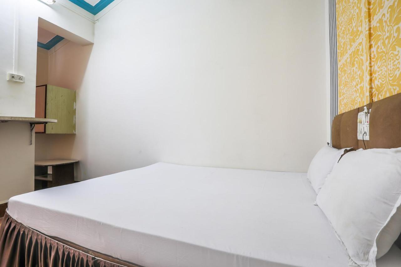 SPOT ON 37412 Hotel Priti International Mapusa Esterno foto
